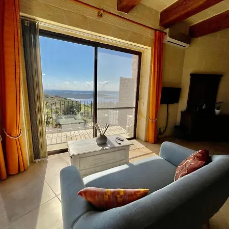 Ferrieha Bed & Breakfast Qala