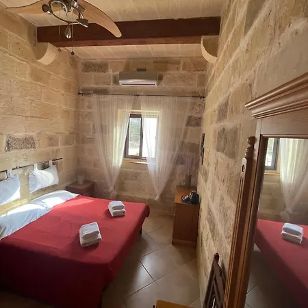 Ferrieha Bed & Breakfast Qala